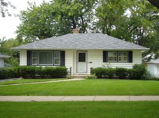 326 S Lincoln St, Westmont, IL