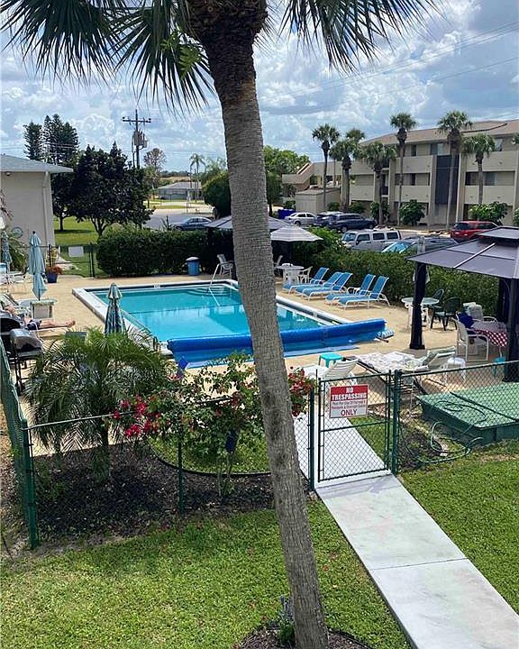 1st image of 339 Joel Blvd APT 220