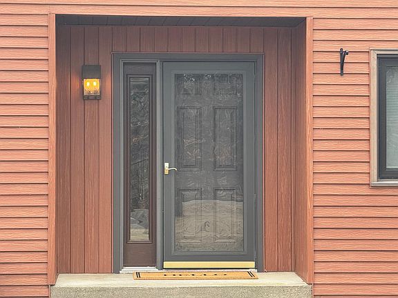 2nd image of 11767 Bayview Rd