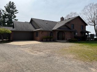 68952 Benham Beach Rd, Sturgis, MI 49091