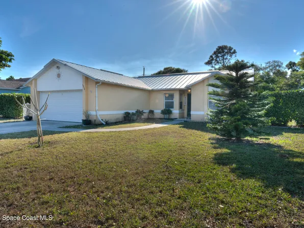 1250 Katrina Crse NE, Palm Bay, FL 32905