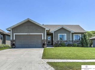 11721 S 202nd St, Gretna, NE 68028