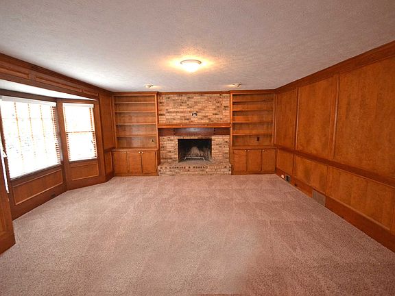 3rd image of 2845 Kinnett Dr