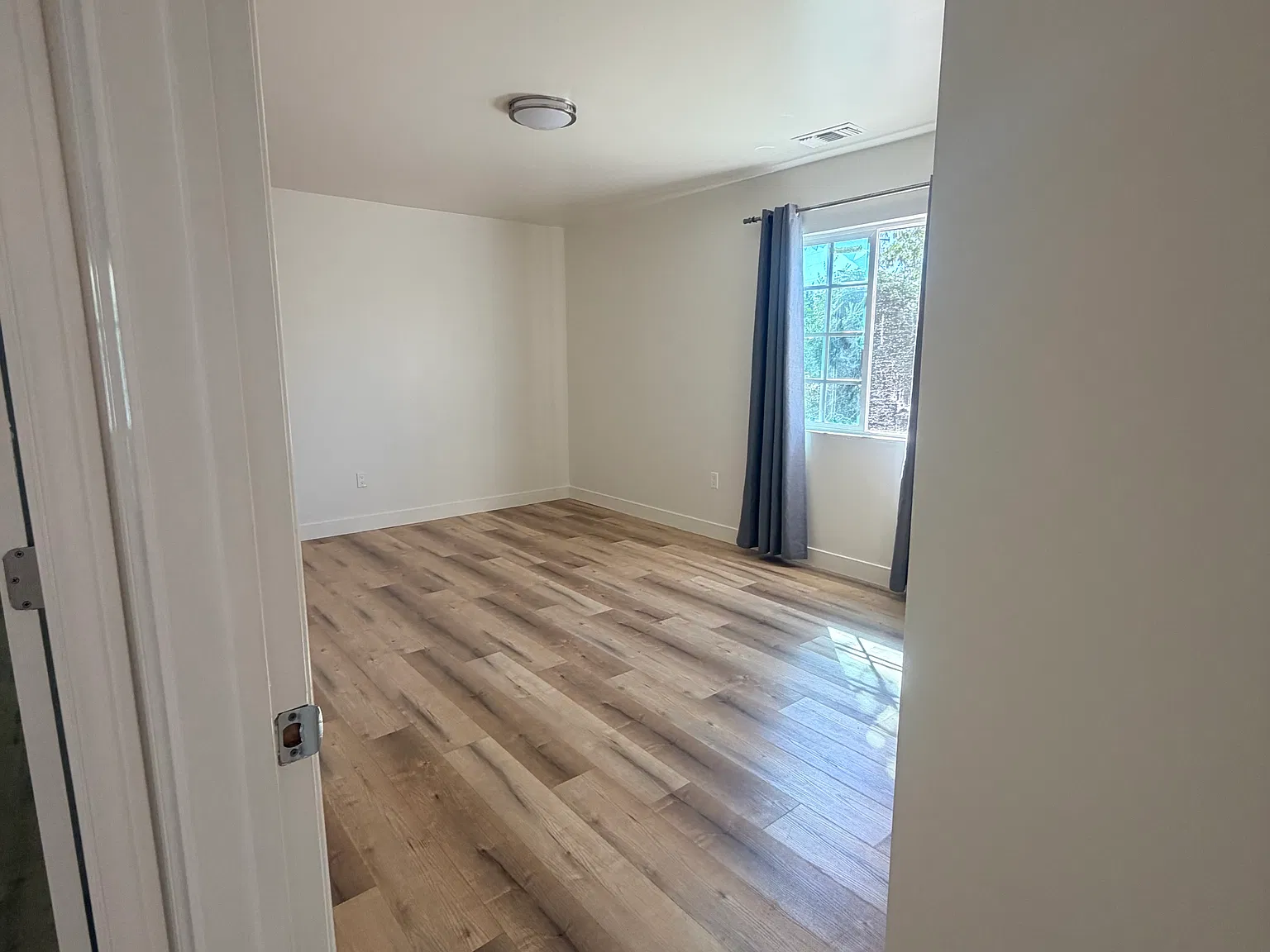 2 bed, $2,000 — Photo 1