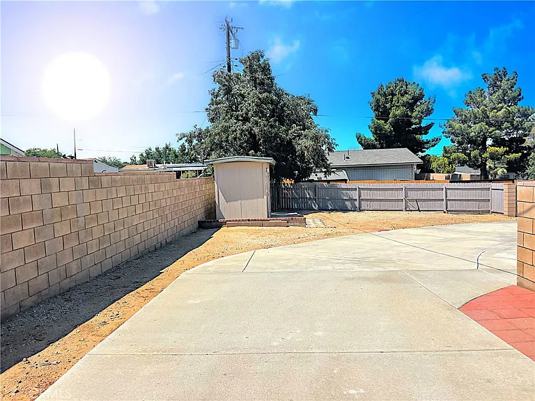 1143 Elizabeth Lake Rd — Photo 44
