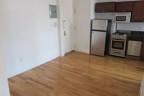 Rented by Platinum Properties | media 18