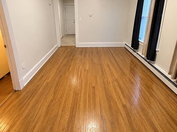 4th image of 114 12th Ave #1