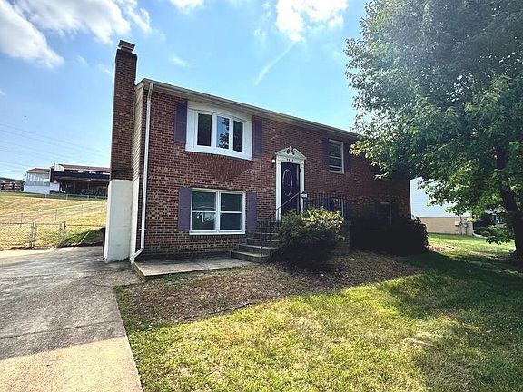 2nd image of 9515 Dalmatia Dr