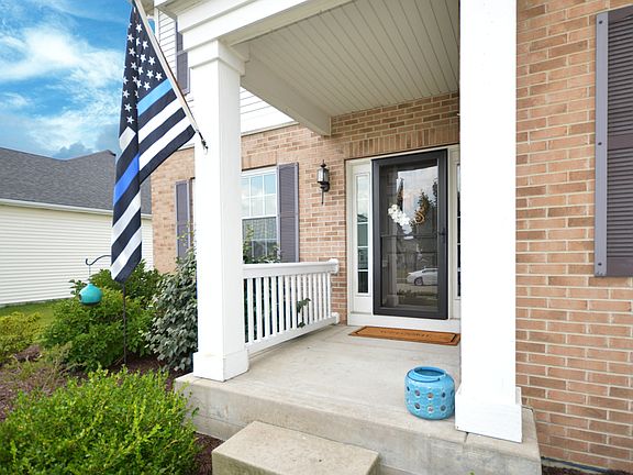 2nd image of 810 Nightshade Ln