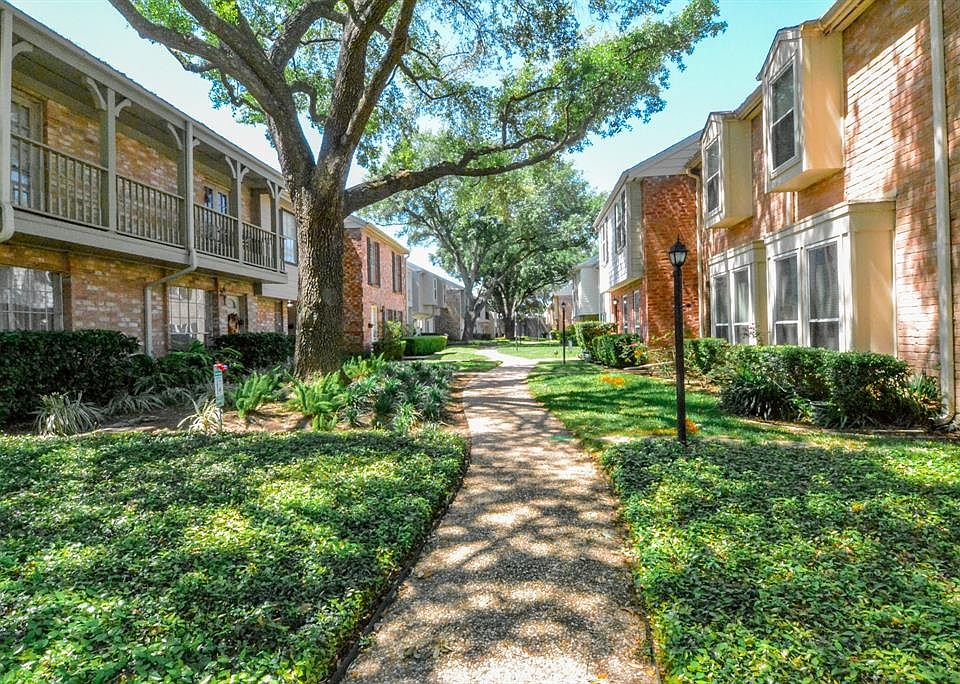 1st image of 10338 Briar Forest Dr #29/7