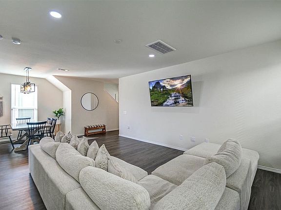 5th image of 5842 Longhorn Run Ln