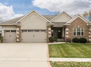 3355 Heartleaf Rd, Cedar Rapids, IA 52411