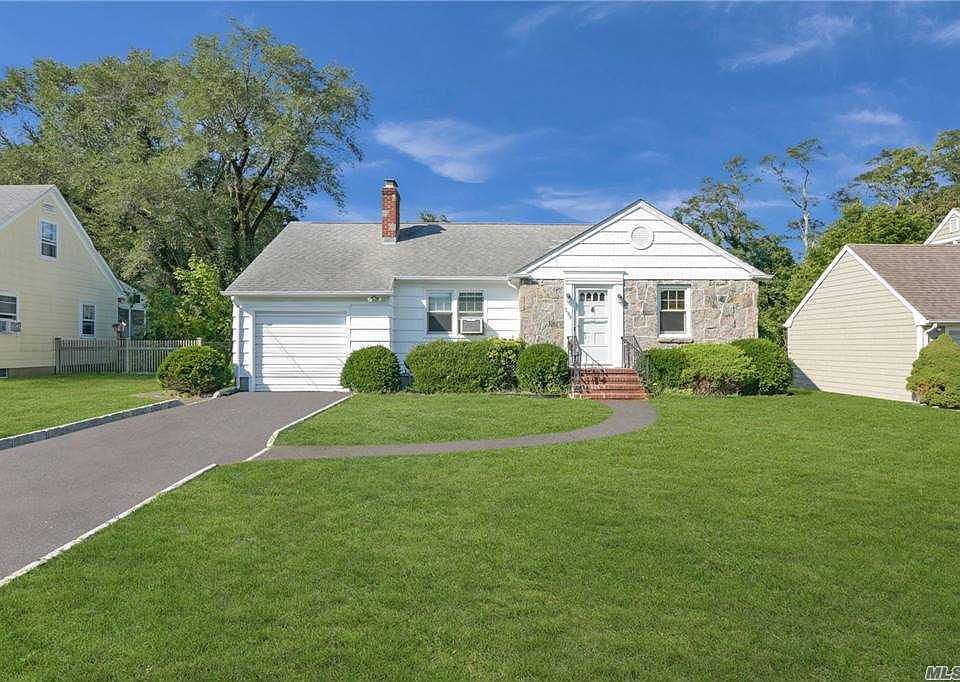 1st image of 299 Newton Ave