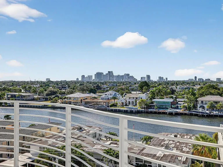 612 Bayshore Dr #702 — Photo 24
