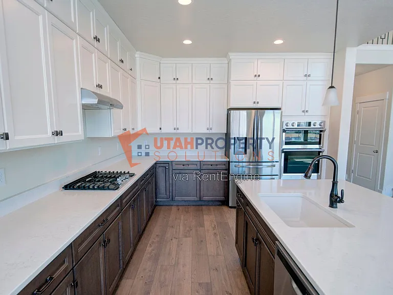 1353 W Quailhill Rd — Photo 11