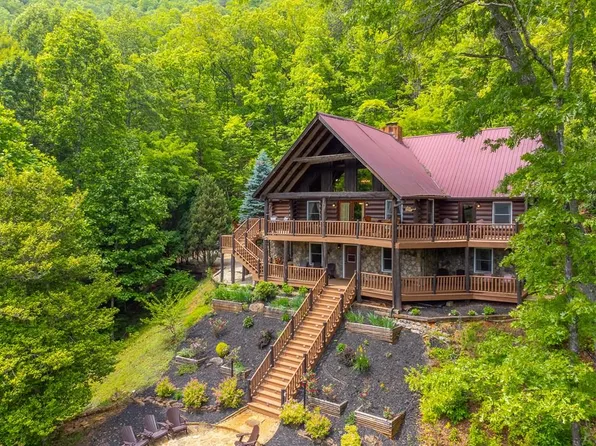 104 Beasley Mine Rd, Franklin, NC 28734