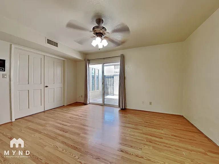 5100 N Miller Rd #23 — Photo 11