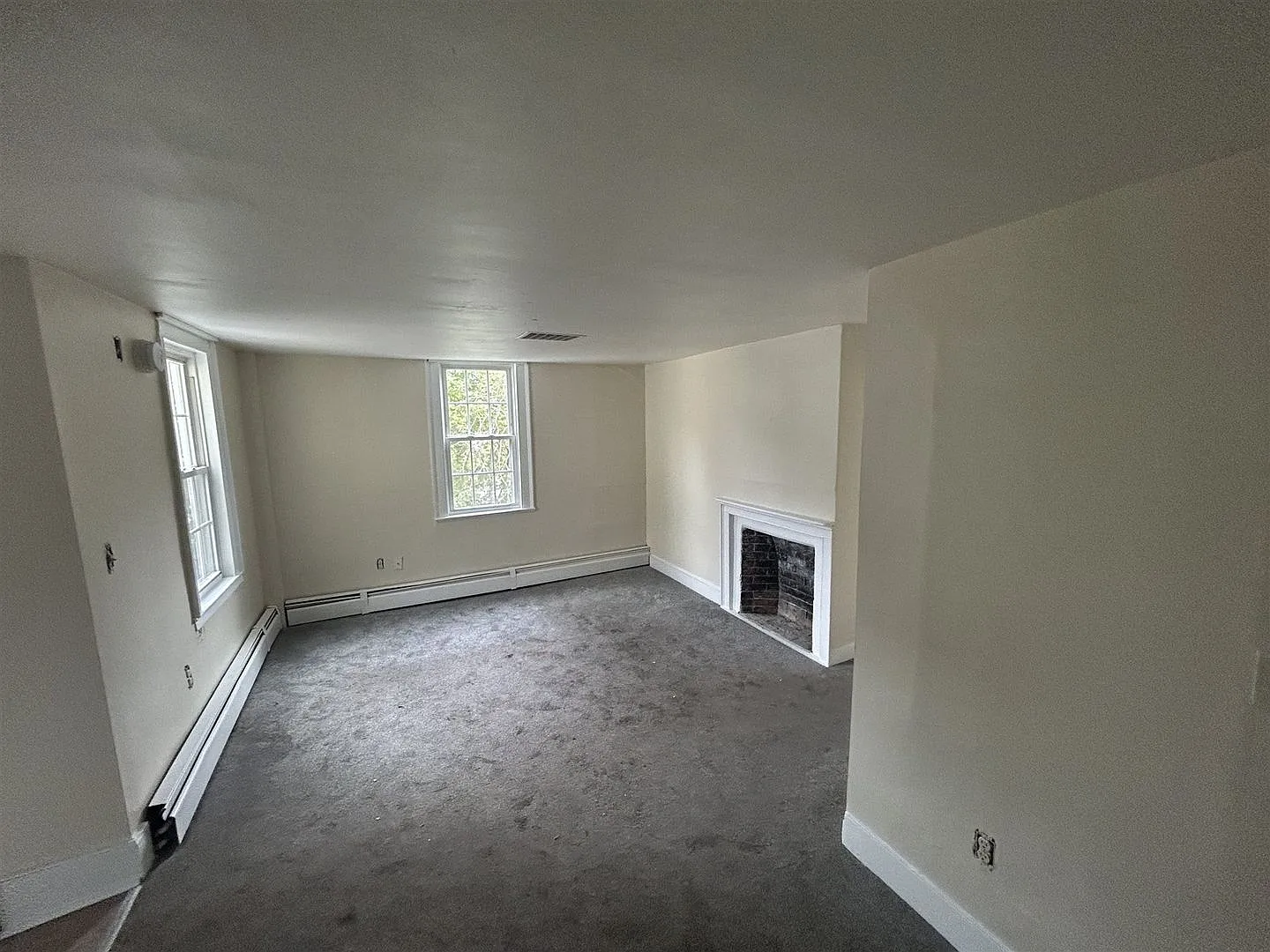74 Common St — Photo 2