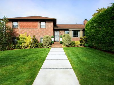 132 Adams Street, Garden City, NY, 11530