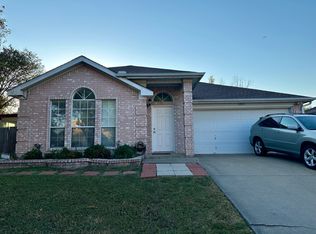 6214 Brook Forest Dr, Arlington, TX 76018