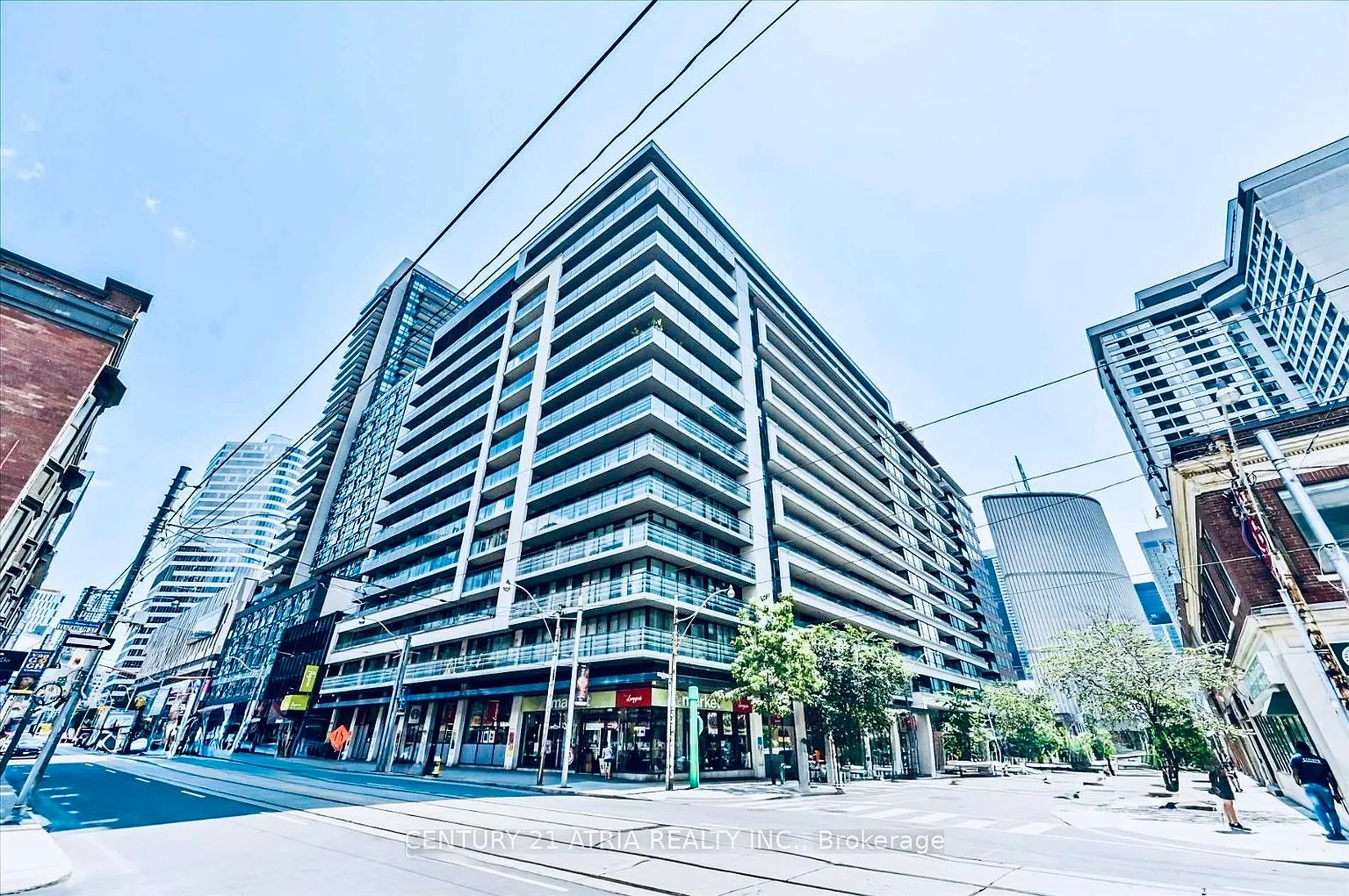 111 Elizabeth St #208 photo 1