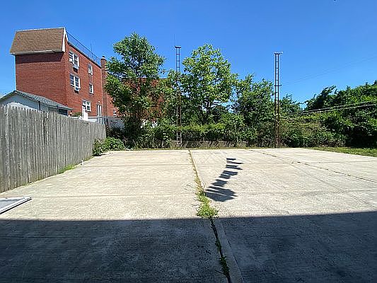 1st image of 75-15 Caldwell Ave #Bs