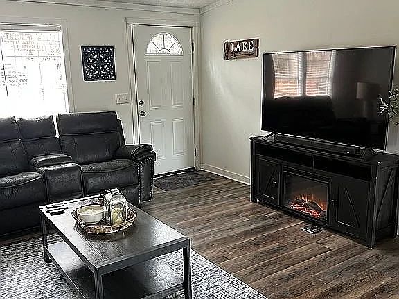 4th image of 135 Southshore Rd