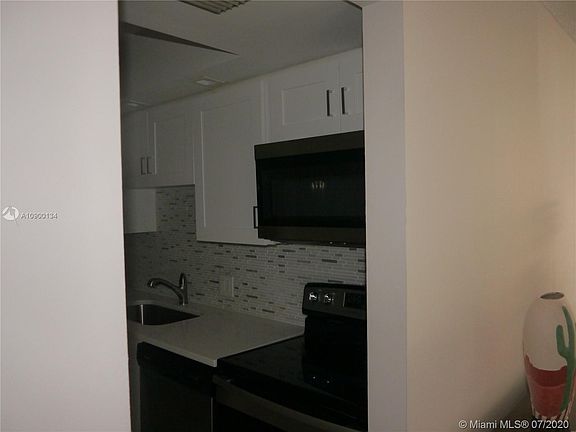 3rd image of 20301 W Country Club Dr APT 328