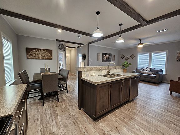 4th image of 206 Belleza Blvd #752