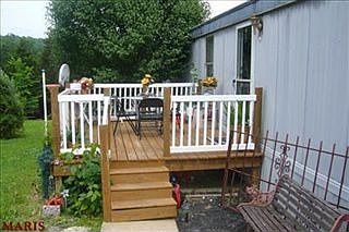 2nd image of 904 Crest Ct
