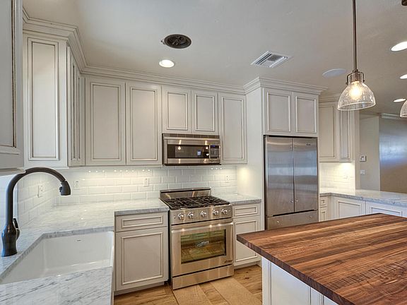 4th image of 3827 E Monterosa St