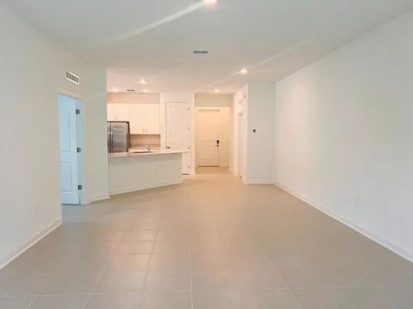 5107 Bridgehaven Rd #1, Davenport, FL 33837