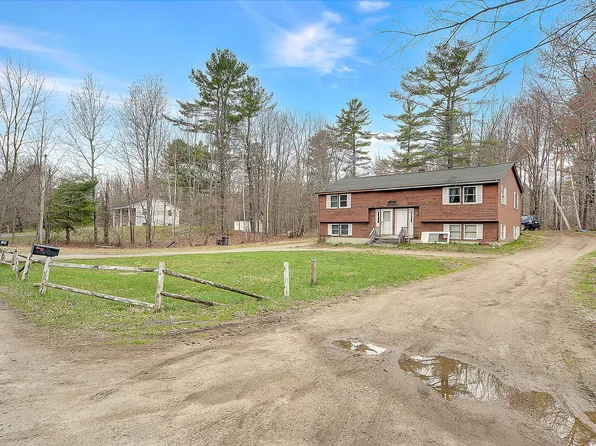 15 First Street, West Gardiner, ME 04345