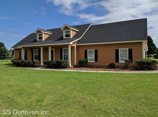 16 Colton Dr, Spring Lake, NC 28390