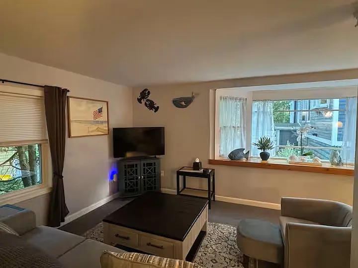 45 Underwood Rd — Photo 3