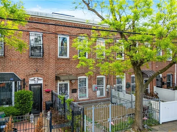 111 Chestnut Ave, Staten Island, NY 10305