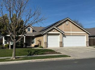 6396 E Cortland Ave, Fresno, CA