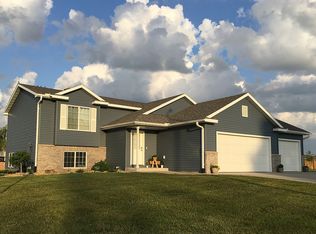1001 28th St SW, Austin, MN 55912