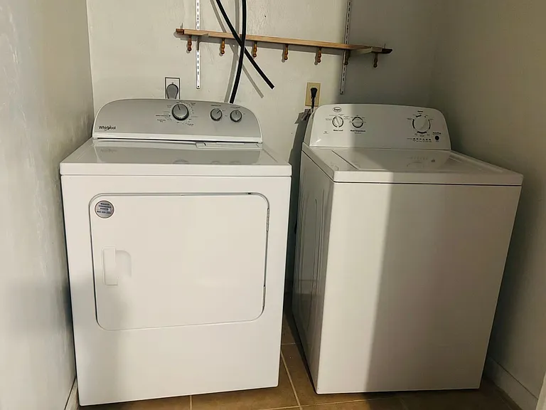 900 SW 62nd Blvd #G37 — Photo 13