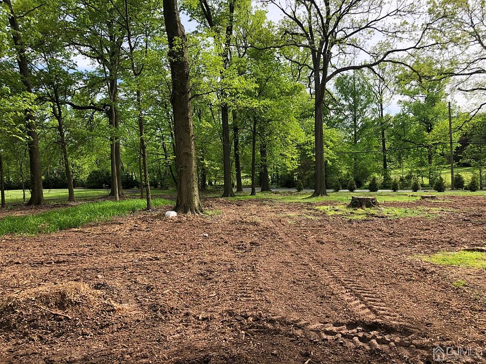 330 New Dover Rd Colonia NJ Zillow