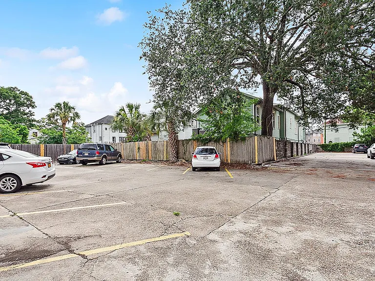 1725 Delachaise St #101 — Photo 10