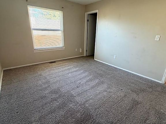 4th image of 3767 S Olathe St