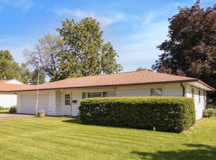 709 E Van Buren St, Washington, IA 52353