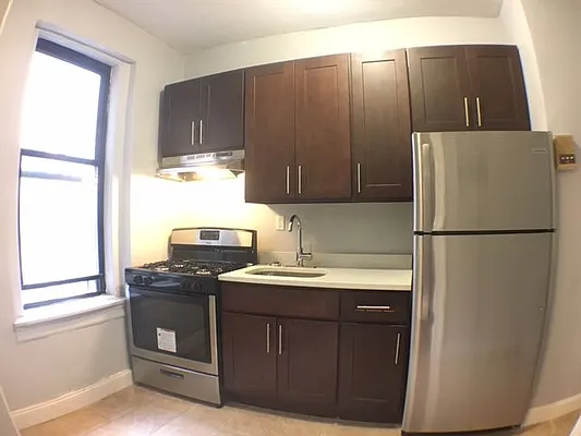 Rented by Lang Realty LLC | media 10