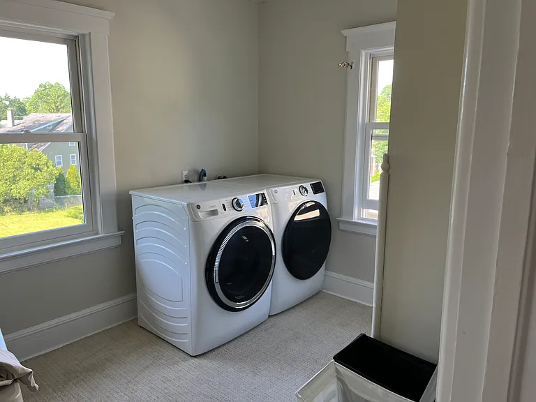 186 Godwin Ave — Photo 16