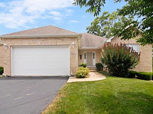 371 Garden Cir, Yorkville, IL 60560