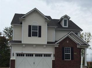 28388 Hanover Dr, Novi, MI