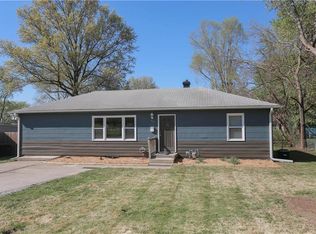 802 Duck Rd, Grandview, MO 64030