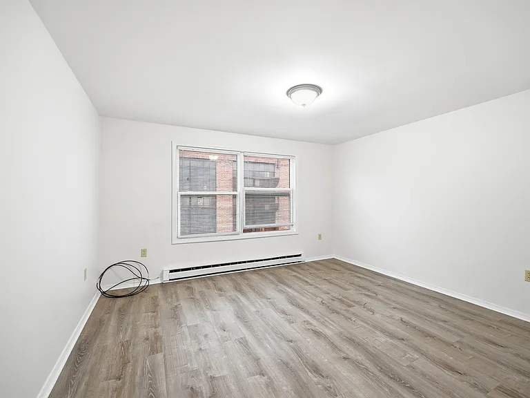 21 N 13th St — Photo 8