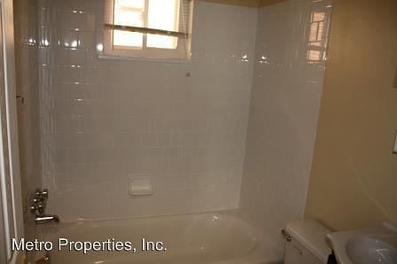 2nd image of 3311 Ellwood Ave APT 02